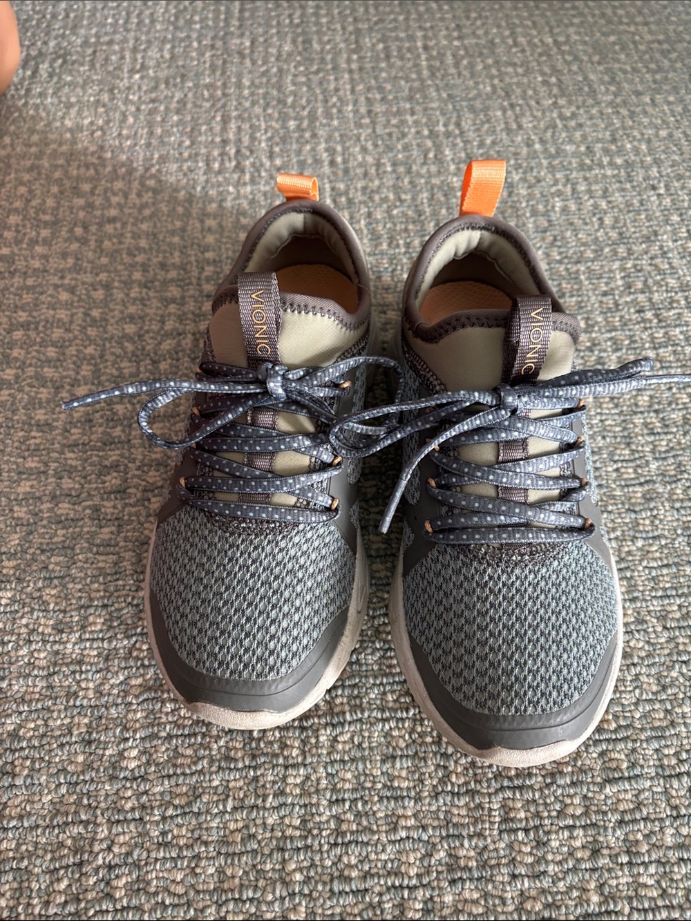 Vionic Brisk Alma Women’s Size 5 Gray & Blue Mesh Sneakers with Orange Heel Tabs